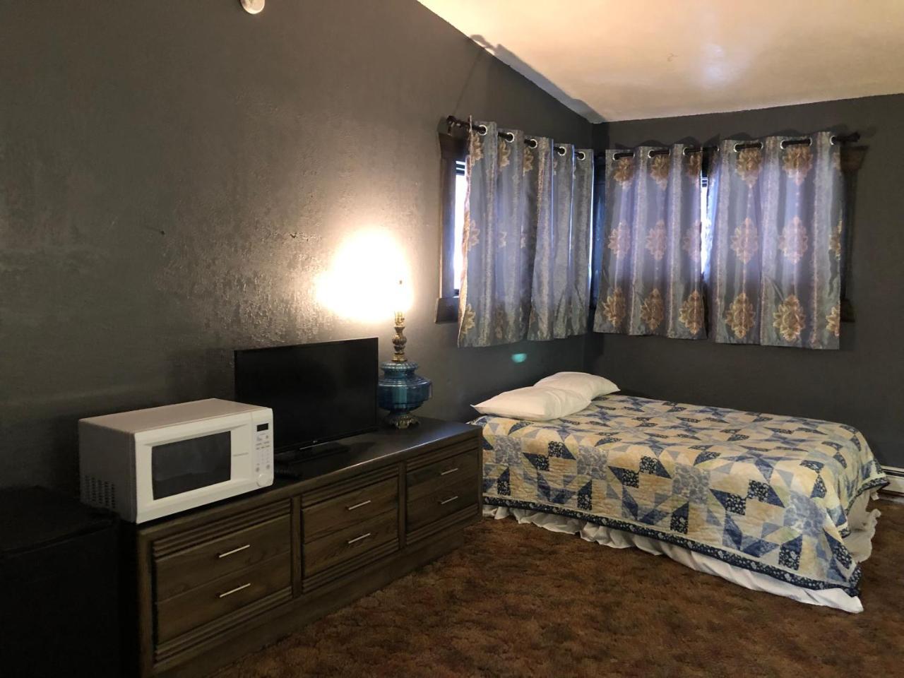 The Golden Bear Motel 톡 외부 사진